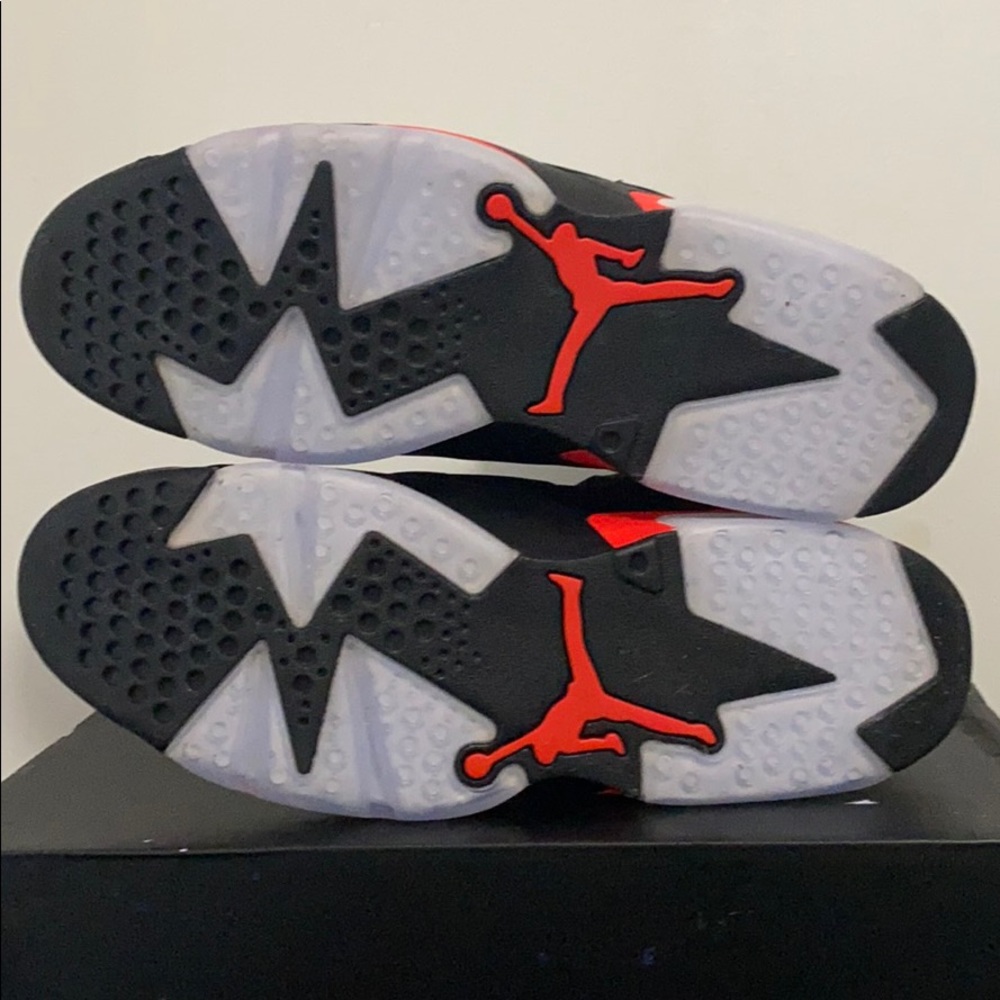 Retro 6 “Infrared” - Picture 2 of 5